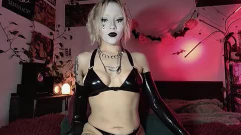 Snapshot of olivecum chatting on October 2025 12:50:02 PM Olive online show from October 2025 12:50:02 PM