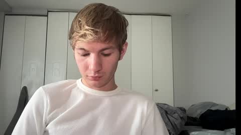 Snapshot of oliver_beck chatting on December 2024 09:13:01 PM Oliver Beck online show from December 2024 09:13:01 PM