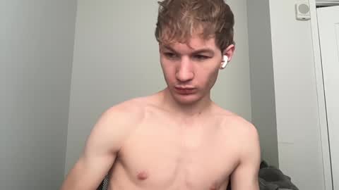 Snapshot of oliver_beck chatting on January 2025 06:50:01 PM Oliver Beck online show from January 2025 06:50:01 PM