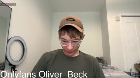 Snapshot of oliver_beck chatting on November 2025 06:46:02 PM Oliver Beck online show from November 2025 06:46:02 PM