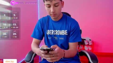 Snapshot of oliver_kyy chatting on October 2025 07:36:02 PM oliveeer online show from October 2025 07:36:02 PM