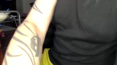 oliver_laid_2023 online show from May 2026 02:40:02 AM