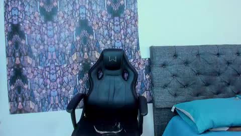 Snapshot of oliver_smith_2 chatting on March 2025 03:27:01 PM oliver_smith_2 online show from March 2025 03:27:01 PM