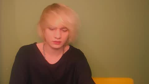 Oliver online show from December 2024 01:34:02 AM