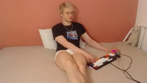 Oliver online show from April 2026 12:52:01 AM