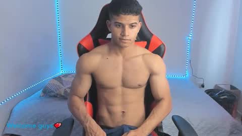 Snapshot of oliver_thompsson chatting on December 2024 01:16:02 PM oliver thompsson online show from December 2024 01:16:02 PM