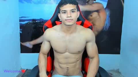 Snapshot of oliver_thompsson chatting on December 2024 05:13:01 PM oliver thompsson online show from December 2024 05:13:01 PM