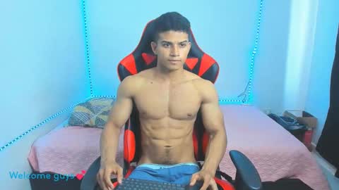 Snapshot of oliver_thompsson chatting on February 2025 06:54:01 PM oliver thompsson online show from February 2025 06:54:01 PM