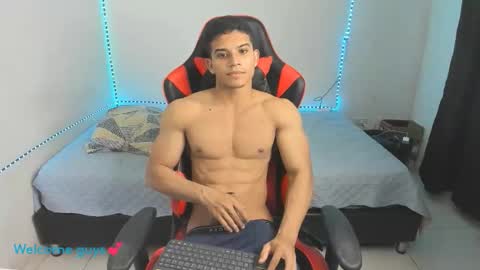 Snapshot of oliver_thompsson chatting on December 2025 01:58:01 AM oliver thompsson online show from December 2025 01:58:01 AM