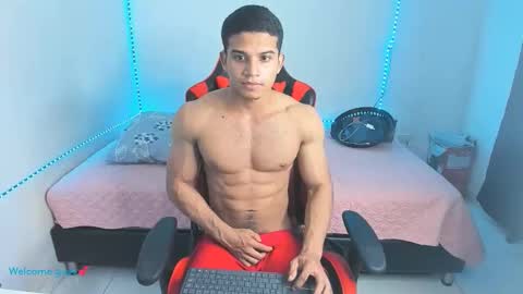 Snapshot of oliver_thompsson chatting on May 2026 03:01:02 AM oliver thompsson online show from May 2026 03:01:02 AM
