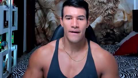 oliver_tommy online show from November 2025 01:13:01 PM