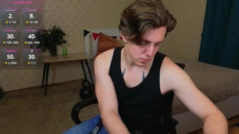 Snapshot of oliver_travis chatting on September 2025 01:49:01 AM Oliver Evans online show from September 2025 01:49:01 AM