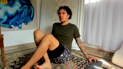 Snapshot of oliver_usher chatting on February 2025 08:06:02 PM Mr Blue Sky online show from February 2025 08:06:02 PM