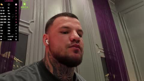 Snapshot of oliversport chatting on November 2025 11:02:01 AM OliverSport online show from November 2025 11:02:01 AM