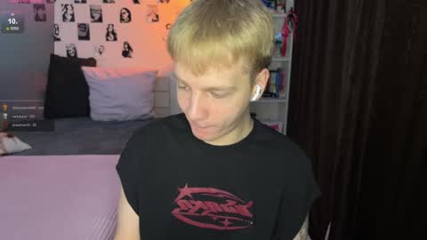 Snapshot of olivertasty chatting on November 2025 01:54:01 PM oliver online show from November 2025 01:54:01 PM