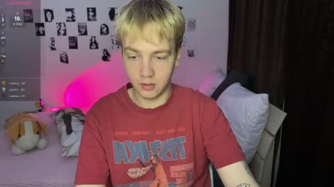 Snapshot of olivertasty chatting on December 2025 05:45:02 AM oliver online show from December 2025 05:45:02 AM