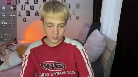 Snapshot of olivertasty chatting on December 2025 12:36:02 PM oliver online show from December 2025 12:36:02 PM