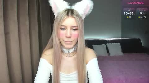 Olivia online show from November 2025 06:24:02 AM