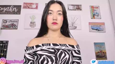 Snapshot of olivia22love chatting on October 2025 11:14:02 AM ..................................... 500 am- 1200 pm GMT-5 online show from October 2025 11:14:02 AM