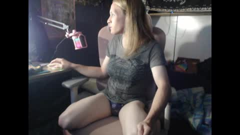 StonerBratOlivia online show from March 2026 03:06:02 AM