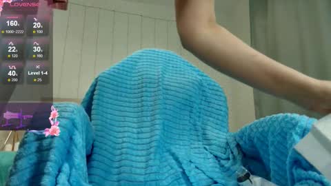 Olivia Hi guys Follow me  online show from February 2026 12:42:02 AM