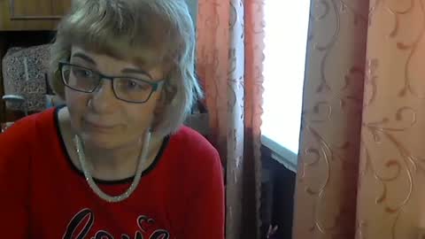 Olivia Mia online show from April 2026 06:33:01 AM