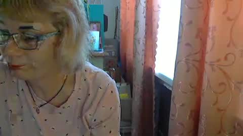 Olivia Mia online show from May 2026 08:41:01 AM
