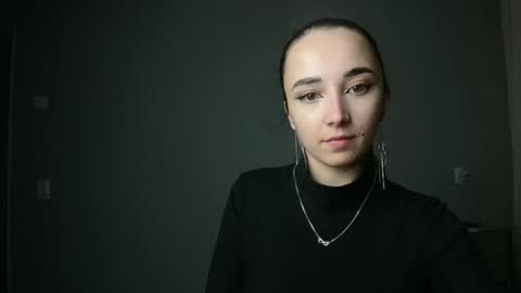 Olivia online show from March 2025 06:00:01 PM