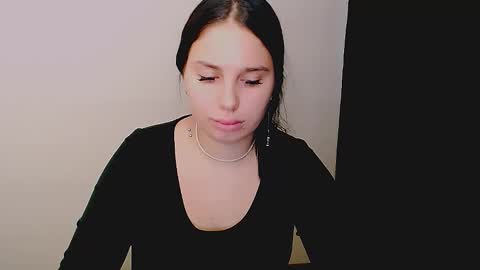 Snapshot of olivia_red_ chatting on September 2025 03:40:01 AM Olivia online show from September 2025 03:40:01 AM