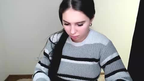 Olivia online show from March 2026 09:11:01 PM