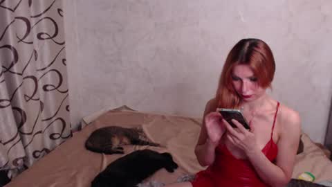 Snapshot of olivia_redd chatting on June 2026 12:32:02 AM Olivia online show from June 2026 12:32:02 AM