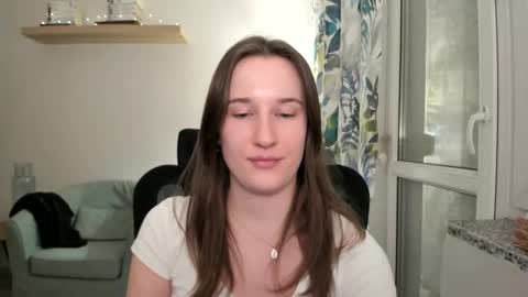 Snapshot of oliviaaa2003 chatting on January 2025 10:15:02 PM Oliwiaa2004 online show from January 2025 10:15:02 PM