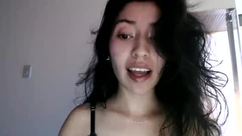 oliviaaa__ online show from January 2026 05:59:01 PM