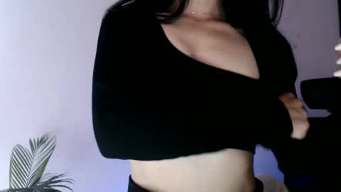 oliviaaa__ online show from March 2026 03:51:01 PM