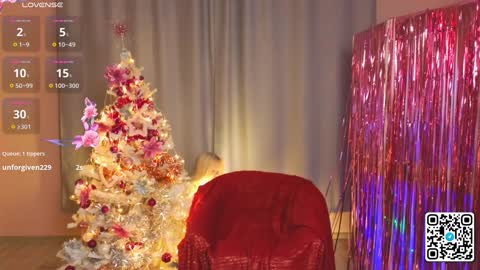 Snapshot of oliviabr0wn chatting on December 2024 02:01:02 AM Olivia online show from December 2024 02:01:02 AM