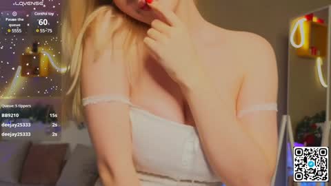 Snapshot of oliviabr0wn chatting on January 2025 05:10:01 AM Olivia online show from January 2025 05:10:01 AM