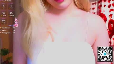 Snapshot of oliviabr0wn chatting on February 2025 05:05:01 AM Olivia online show from February 2025 05:05:01 AM