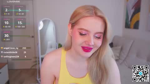 Snapshot of oliviabr0wn chatting on September 2025 02:12:01 AM Olivia online show from September 2025 02:12:01 AM