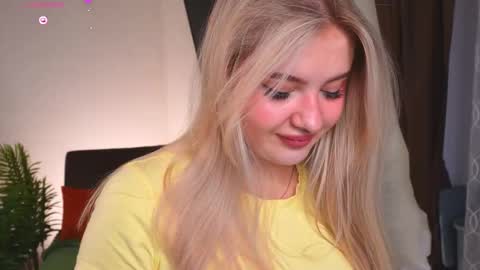 Olivia online show from March 2026 03:50:01 AM