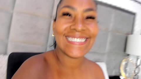 Snapshot of oliviaburningmilf chatting on January 2025 10:37:01 PM Olivia Burning online show from January 2025 10:37:01 PM