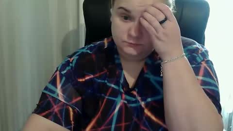 Snapshot of oliviaermesx chatting on October 2025 06:24:01 AM OliviaErmesx online show from October 2025 06:24:01 AM