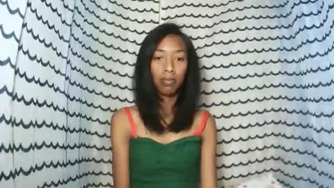 oliviah27 online show from November 2025 05:36:02 PM