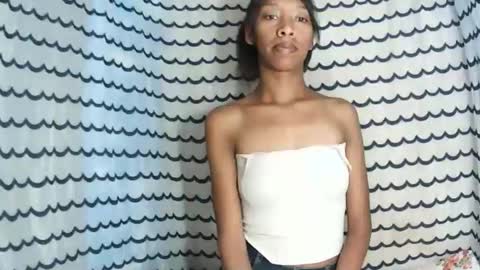 oliviah27 online show from December 2025 09:13:02 PM