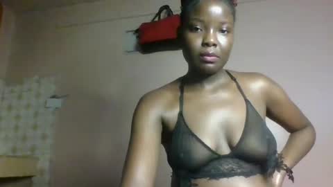 oliviah_1 online show from October 2025 08:26:02 AM