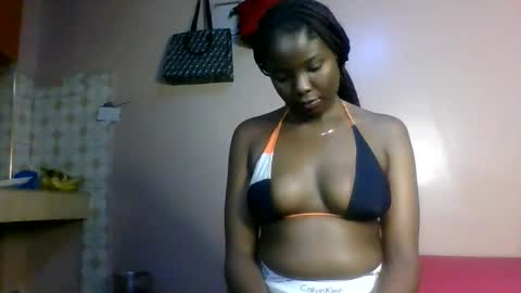oliviah_1 online show from October 2025 09:59:02 PM