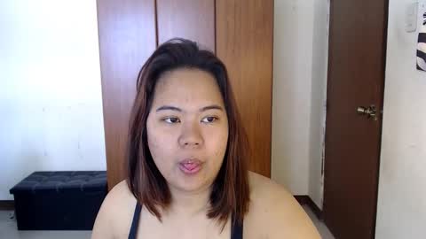 olivia hollywood online show from January 2025 03:15:02 AM