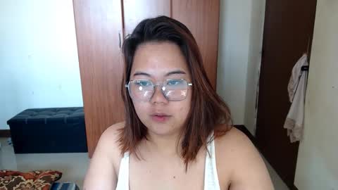 olivia hollywood online show from January 2025 02:45:02 AM