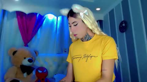 oliviahot01 online show from March 2026 01:22:01 AM