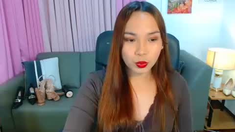 oliviahutton online show from May 2026 12:49:01 AM
