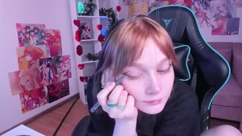 OliviaLaurens online show from December 2025 02:44:02 PM